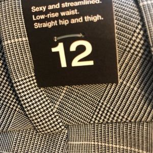 NWT Cropped boot pants from the Limited